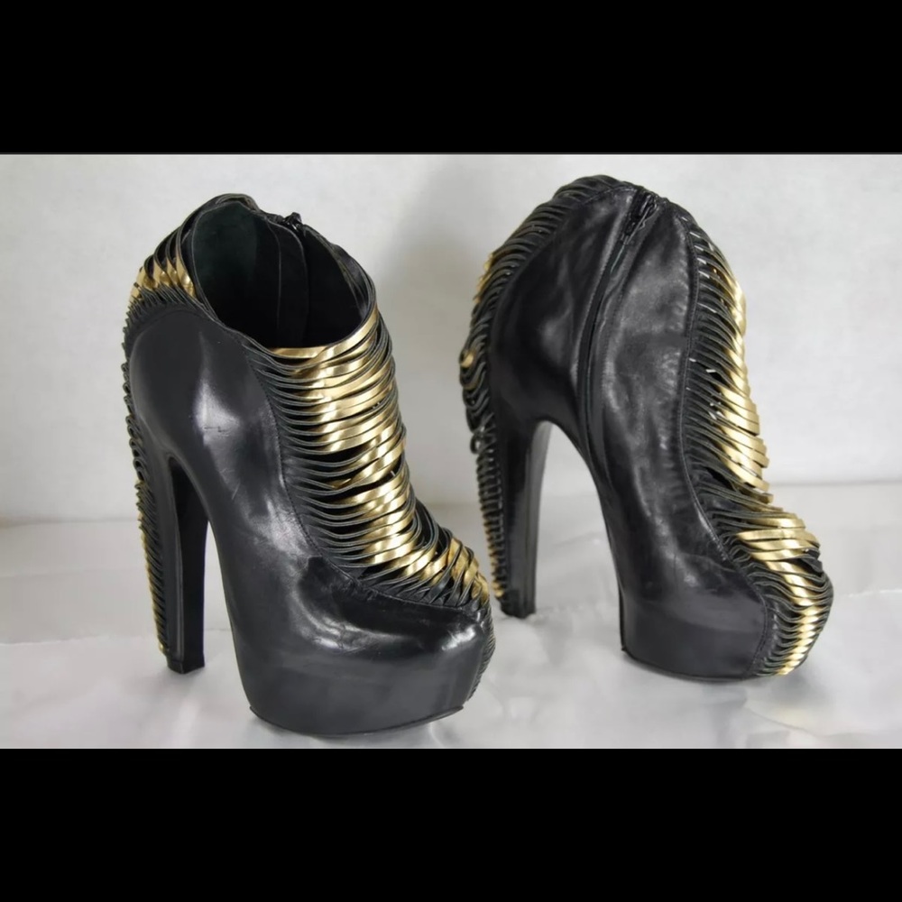 United Nude Iris Van Herpen X Rare Limited Edition Boots Red Carpet Ready